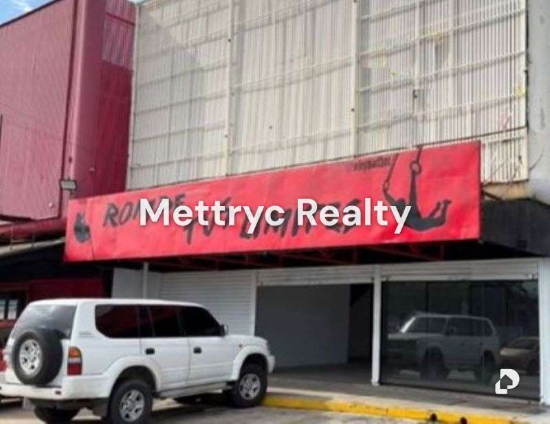 Local comercial en La Isabelica, Valencia – 2