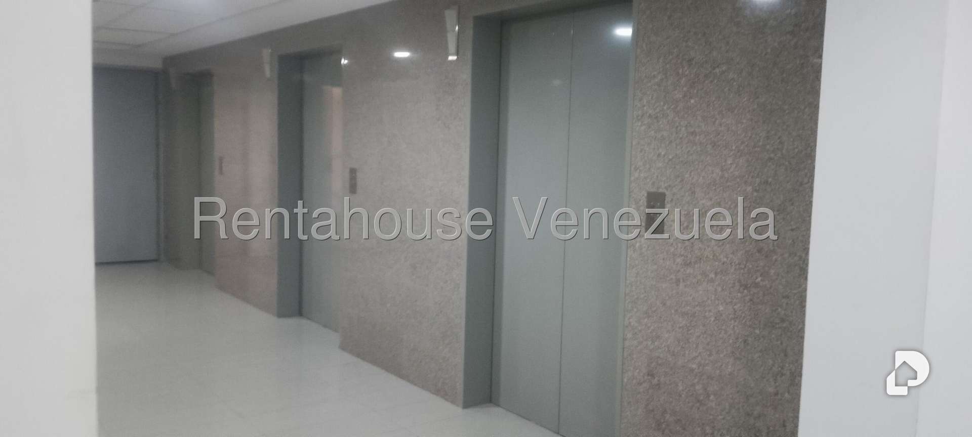 Oficina en Los Dos Caminos, Caracas – 4