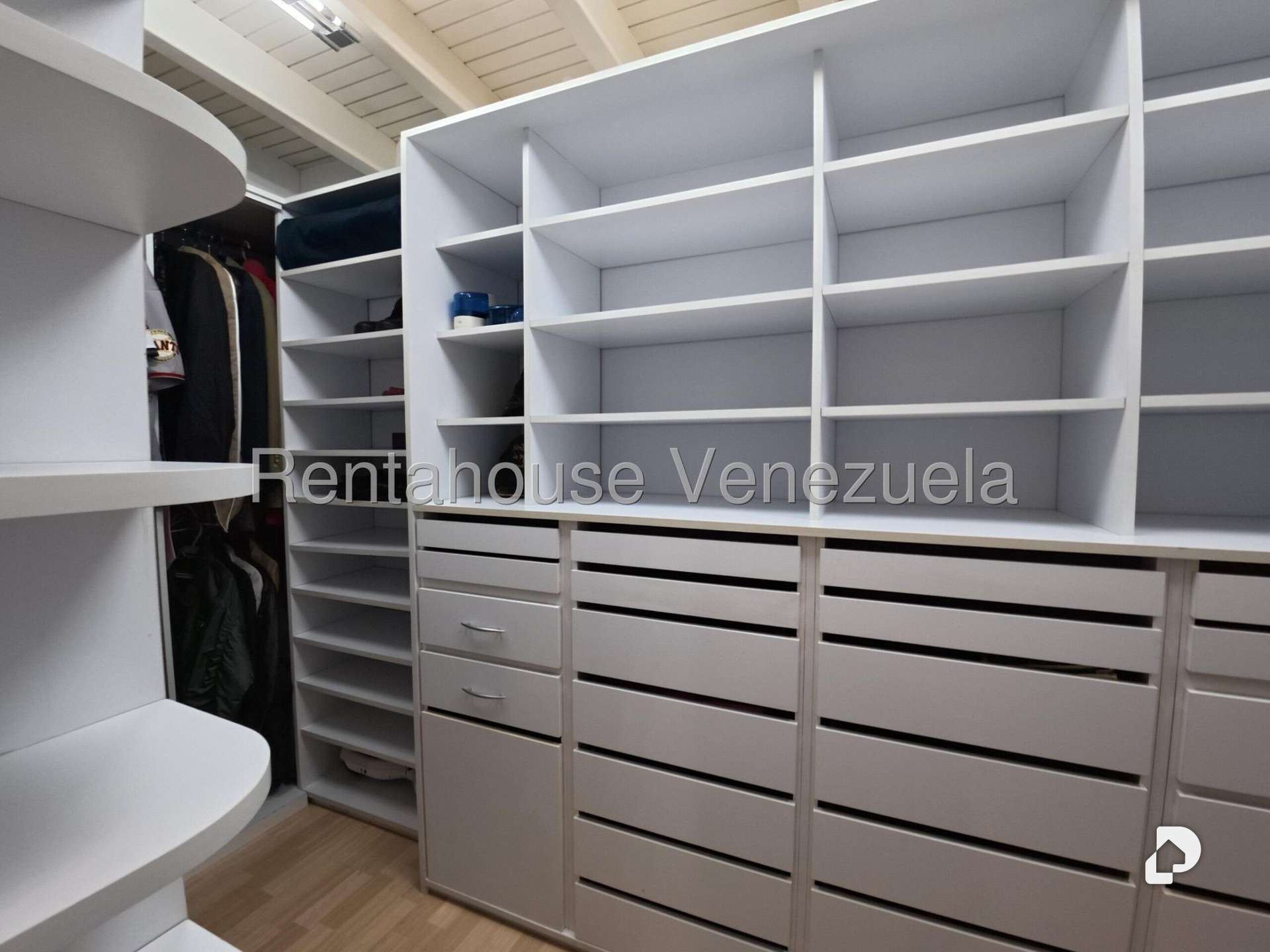 Apartamento en La Bonita, Caracas – 21