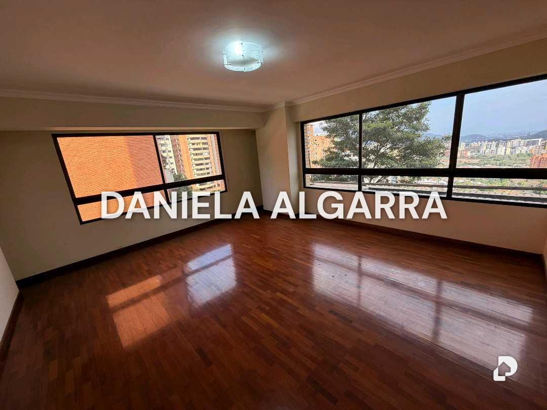 Apartamento en El Parral, Valencia – 3