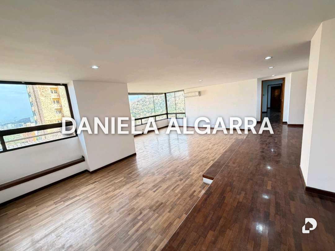 Apartamento en El Parral, Valencia – 2
