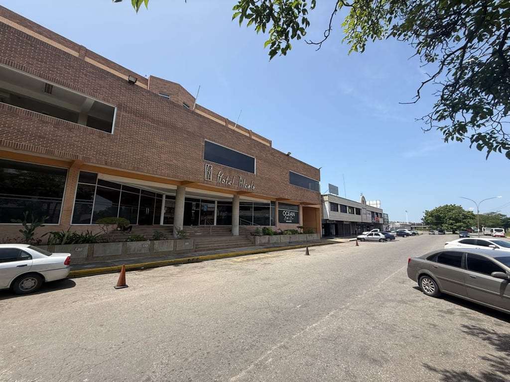 Local comercial en Industrial Castillito, Valencia - 1