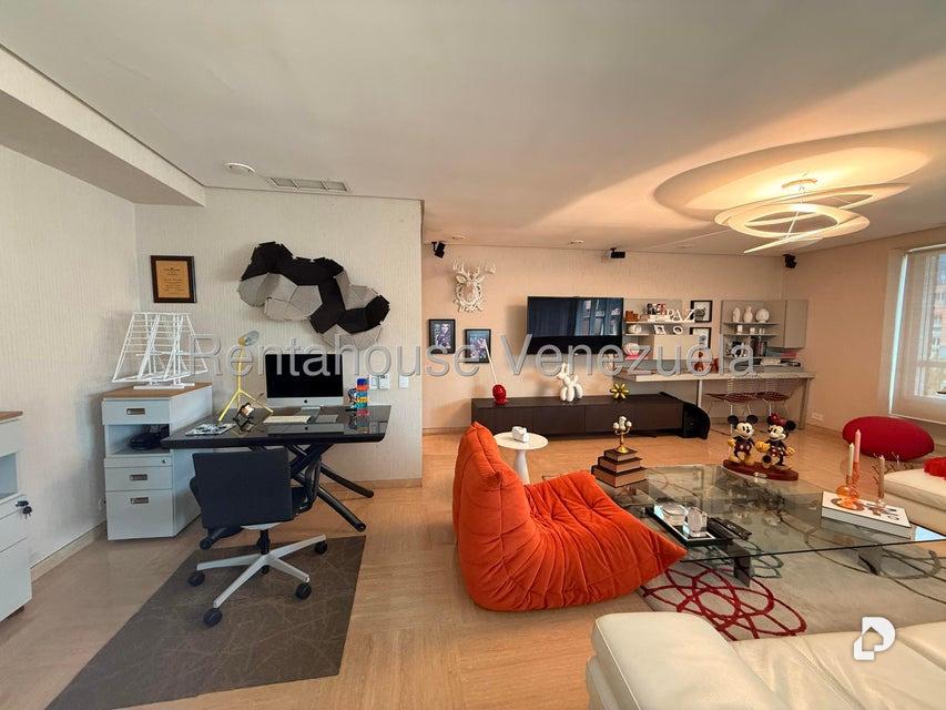 Apartamento en Campo Alegre, Caracas – 2