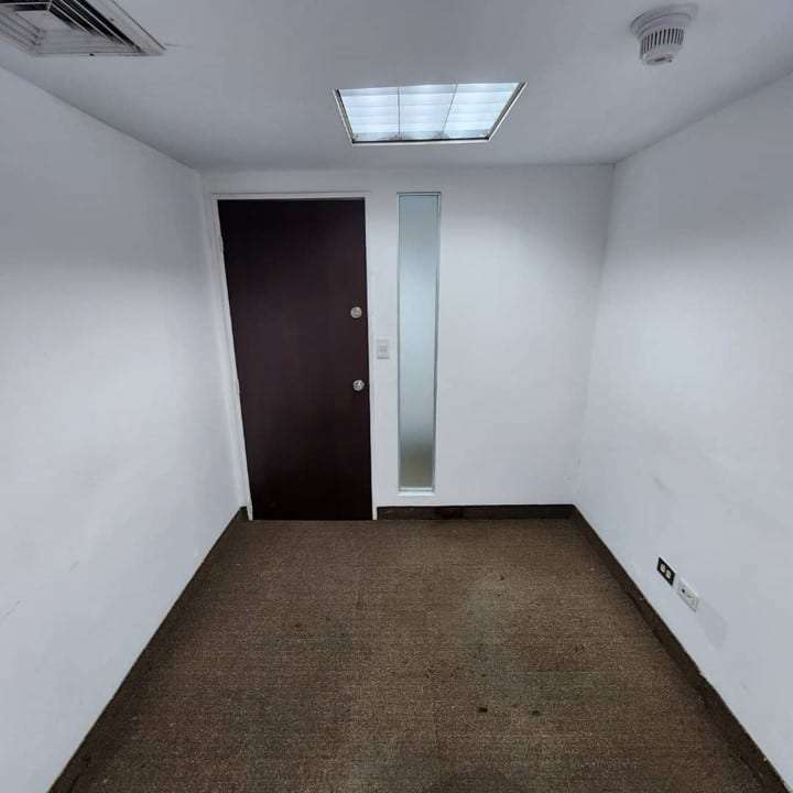 Oficina en Chuao, Caracas - 1