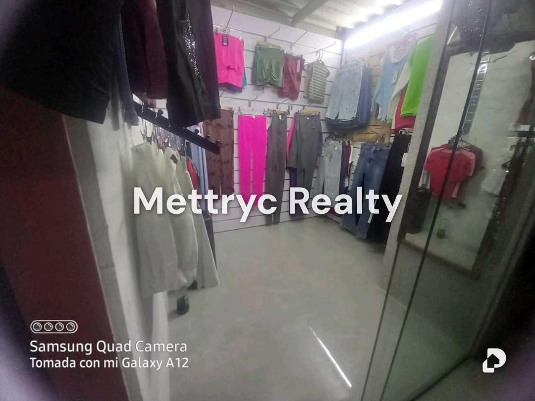 Local comercial en B. El Carmen Sur, Valencia – 4