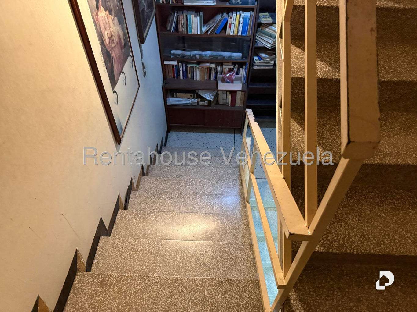 House in Los Chorros, Caracas – 13