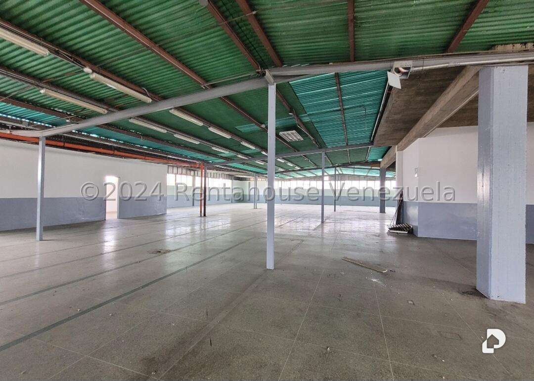 Galpón en Boleíta Sur, Caracas – 9
