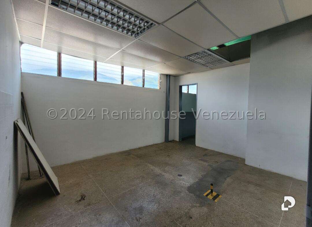 Galpón en Boleíta Sur, Caracas – 12