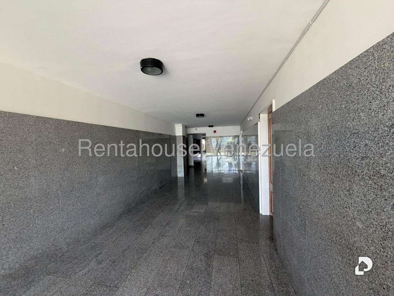 Apartamento en Colinas de La Tahona, Caracas – 28
