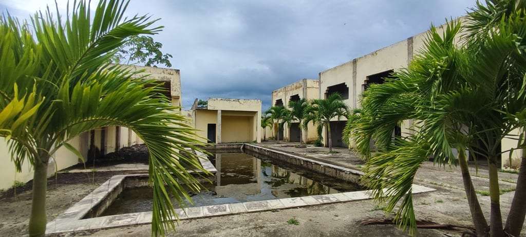Building in Higuerote, Costa Mirandina - 1