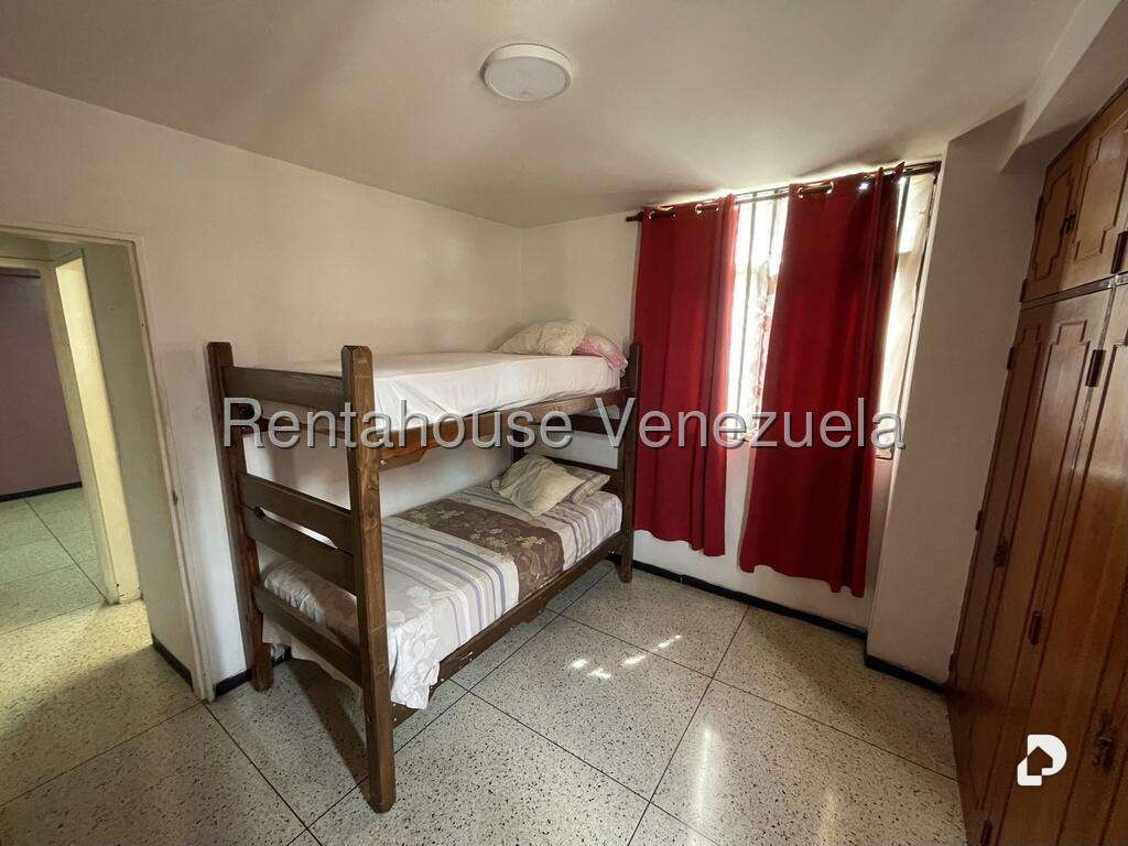 Edificio en Boleíta Sur, Caracas – 25