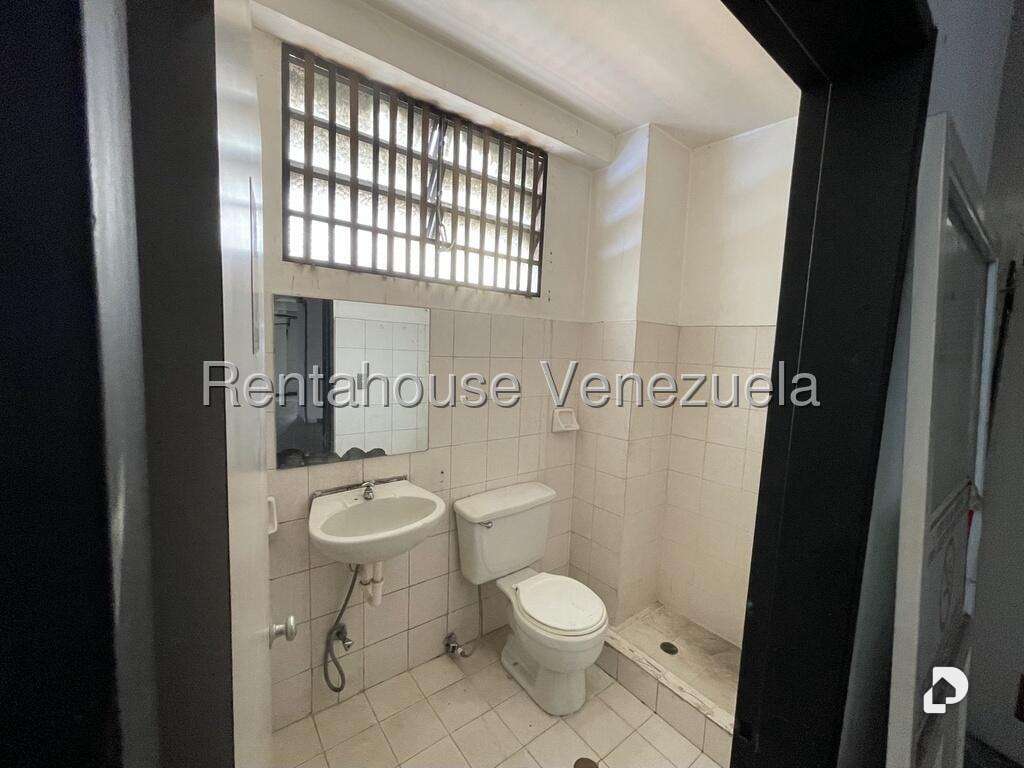 Edificio en Boleíta Sur, Caracas – 14