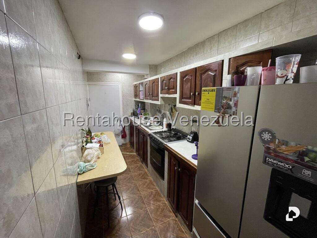 Edificio en Boleíta Sur, Caracas – 23