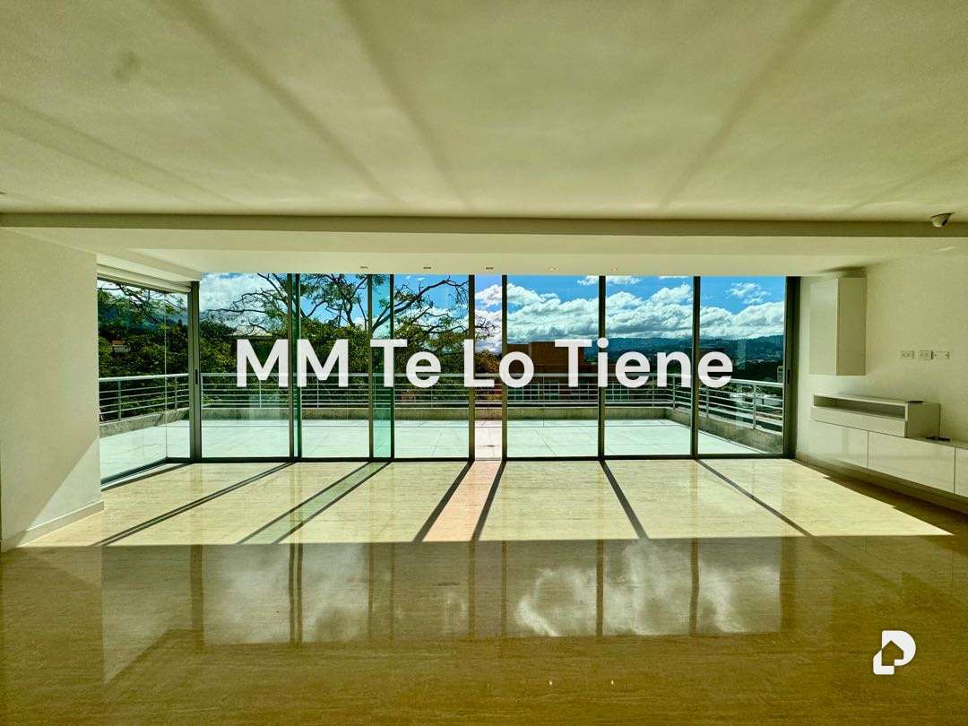 Apartamento en Country Club, Caracas – 2