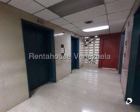 Local comercial en Centro, Caracas – 24
