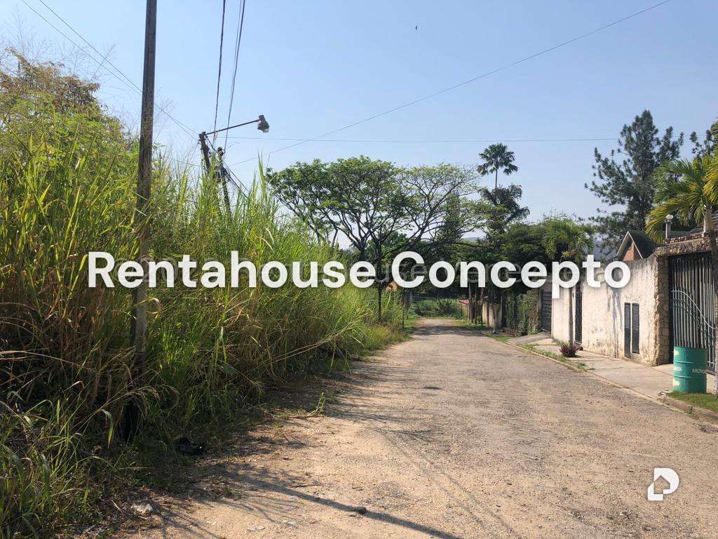 Terreno en Colinas de Guataparo, Valencia – 24