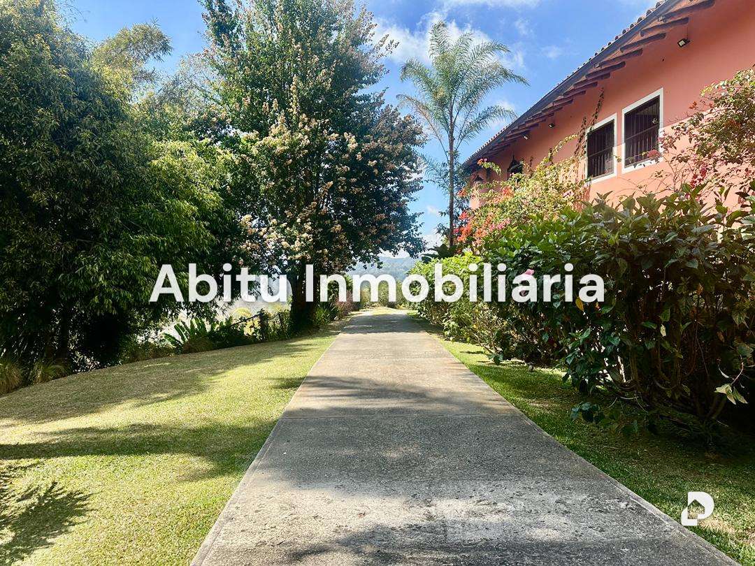 Casa en Oripoto, Caracas – 4