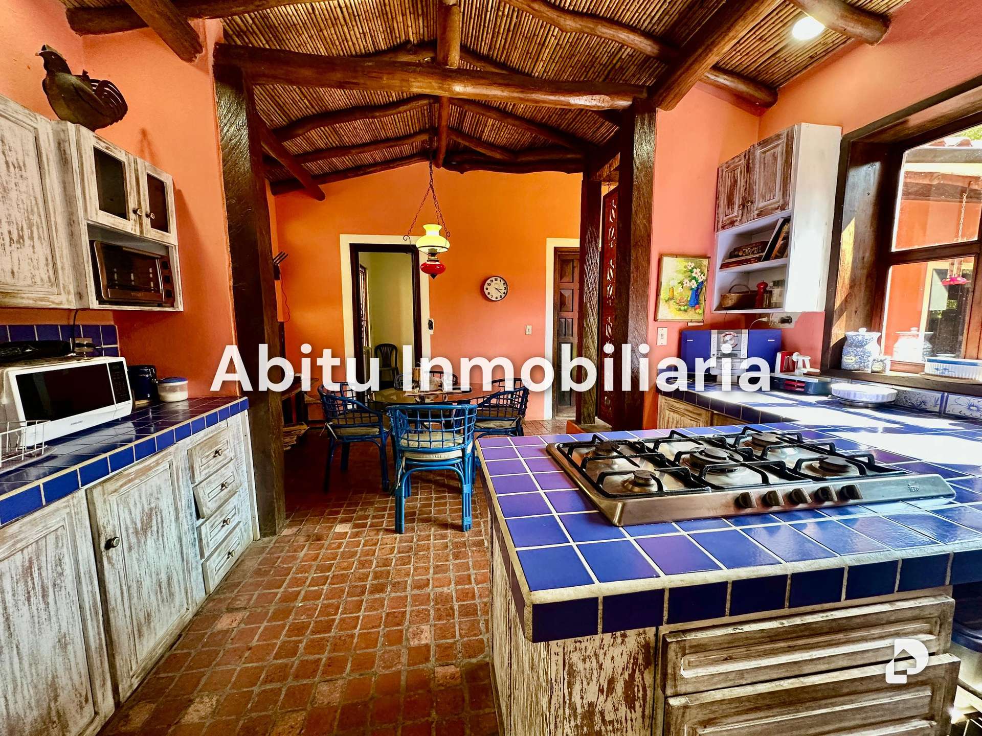 Casa en Oripoto, Caracas – 9