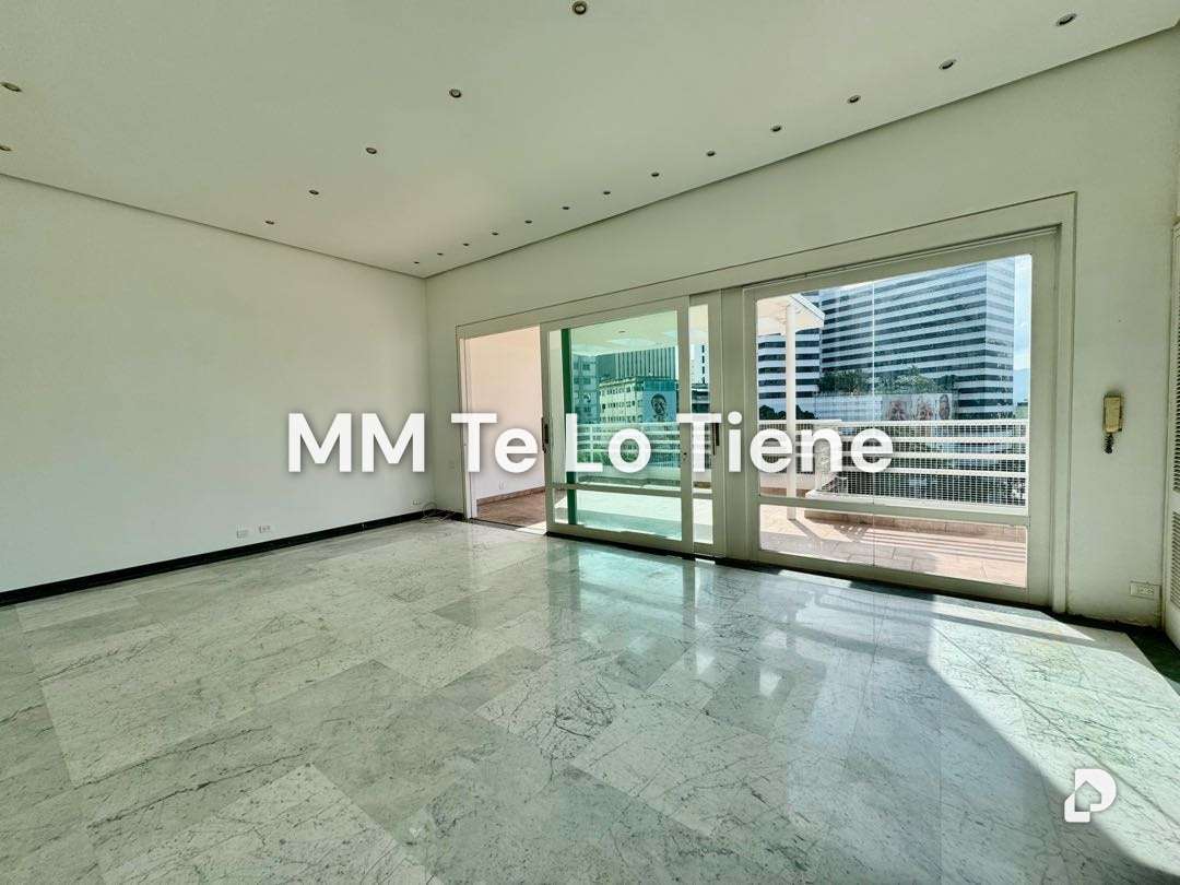 Apartamento en Altamira, Caracas – 12