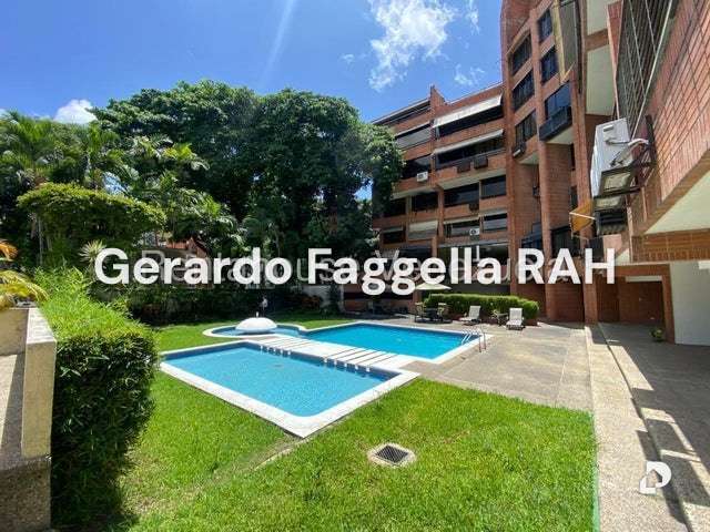 Apartamento en Los Naranjos de las Mercedes, Caracas – 2