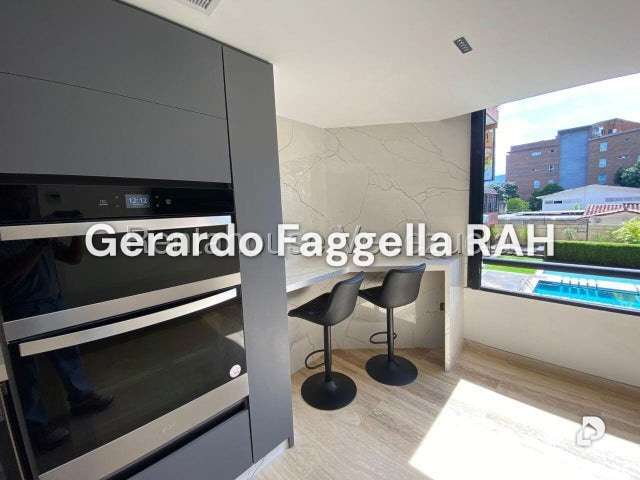 Apartamento en Los Naranjos de las Mercedes, Caracas – 11