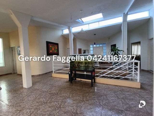 Casa en Los Guayabitos, Caracas – 4