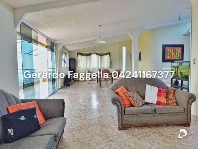 Casa en Los Guayabitos, Caracas – 8