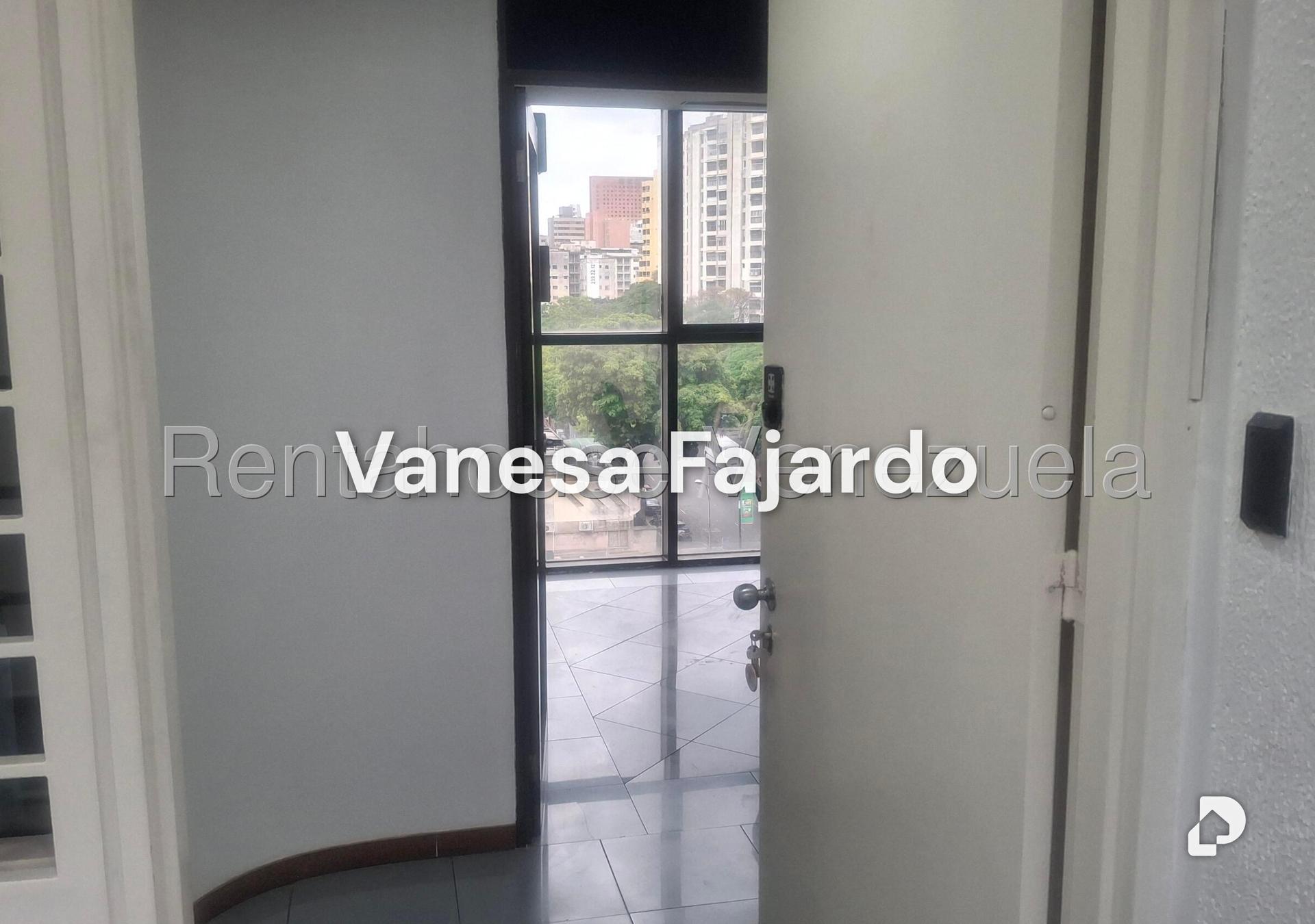 Oficina en El Bosque, Caracas – 4