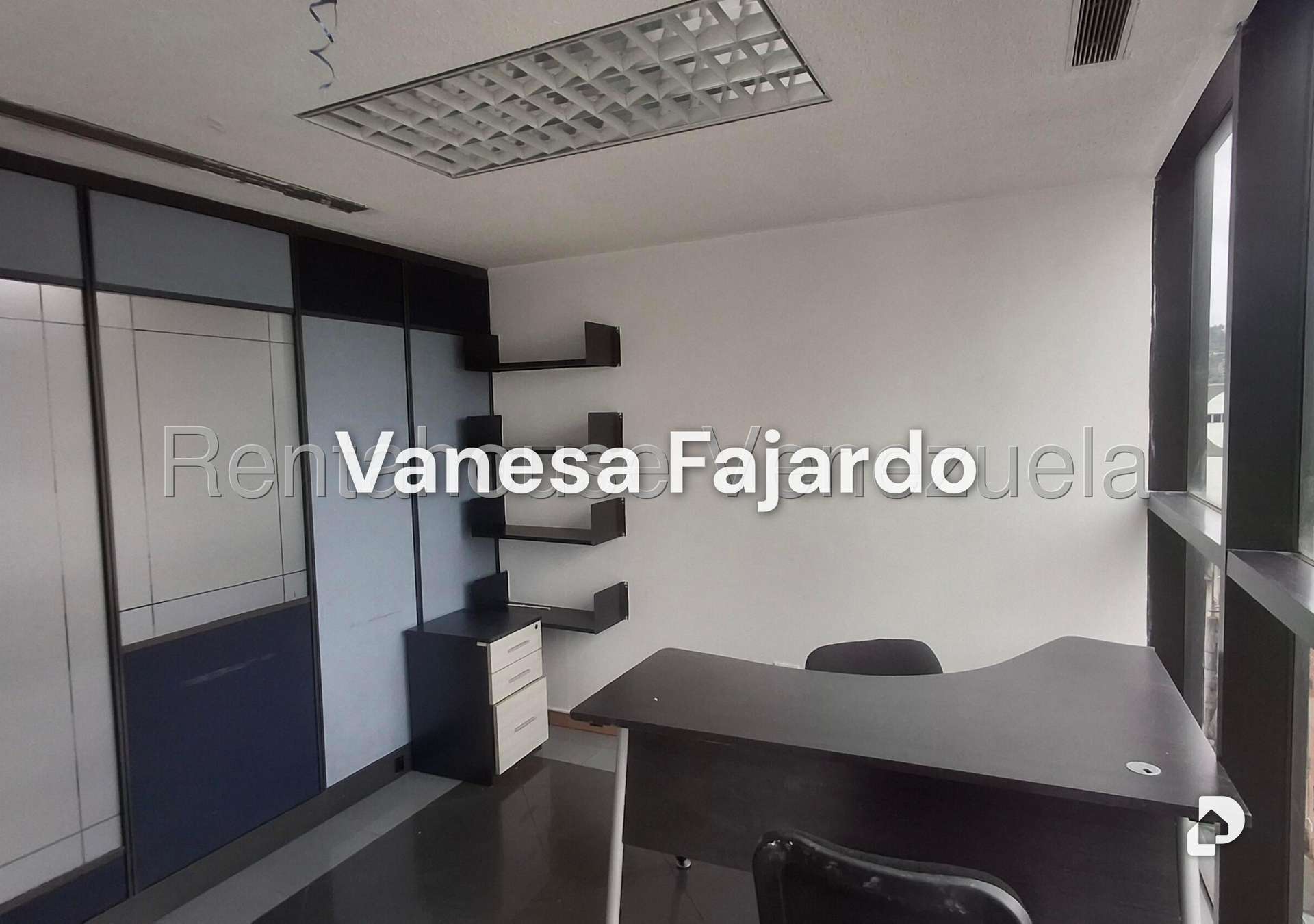 Oficina en El Bosque, Caracas – 13