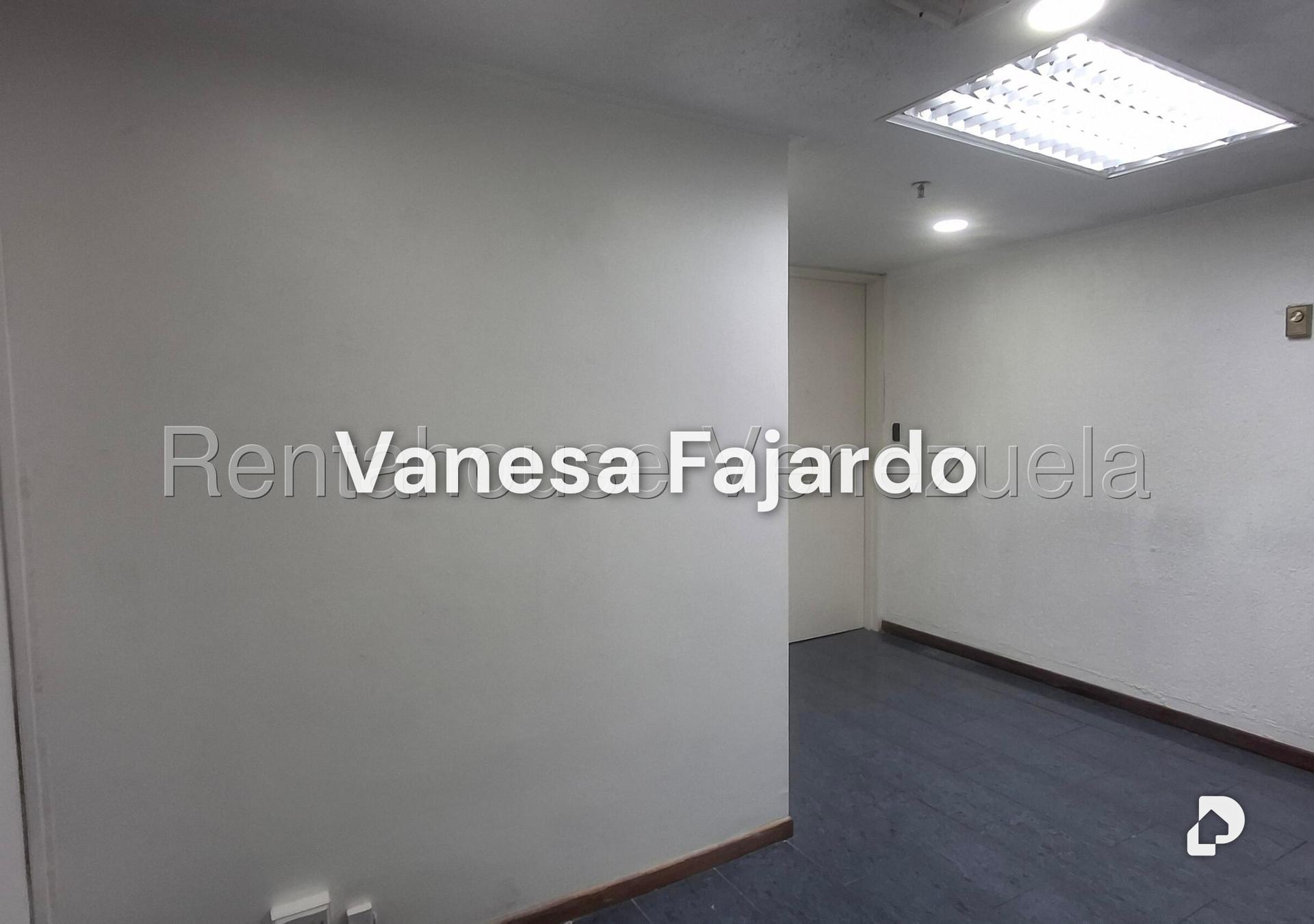 Oficina en El Bosque, Caracas – 3