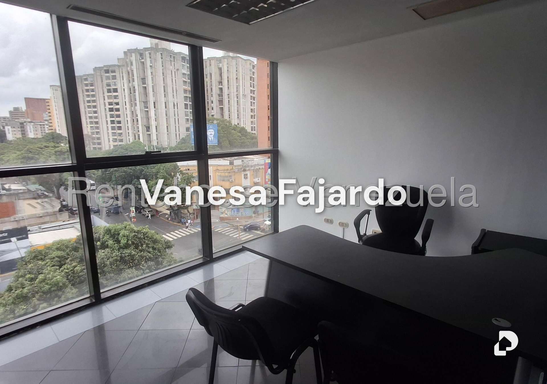 Oficina en El Bosque, Caracas – 9