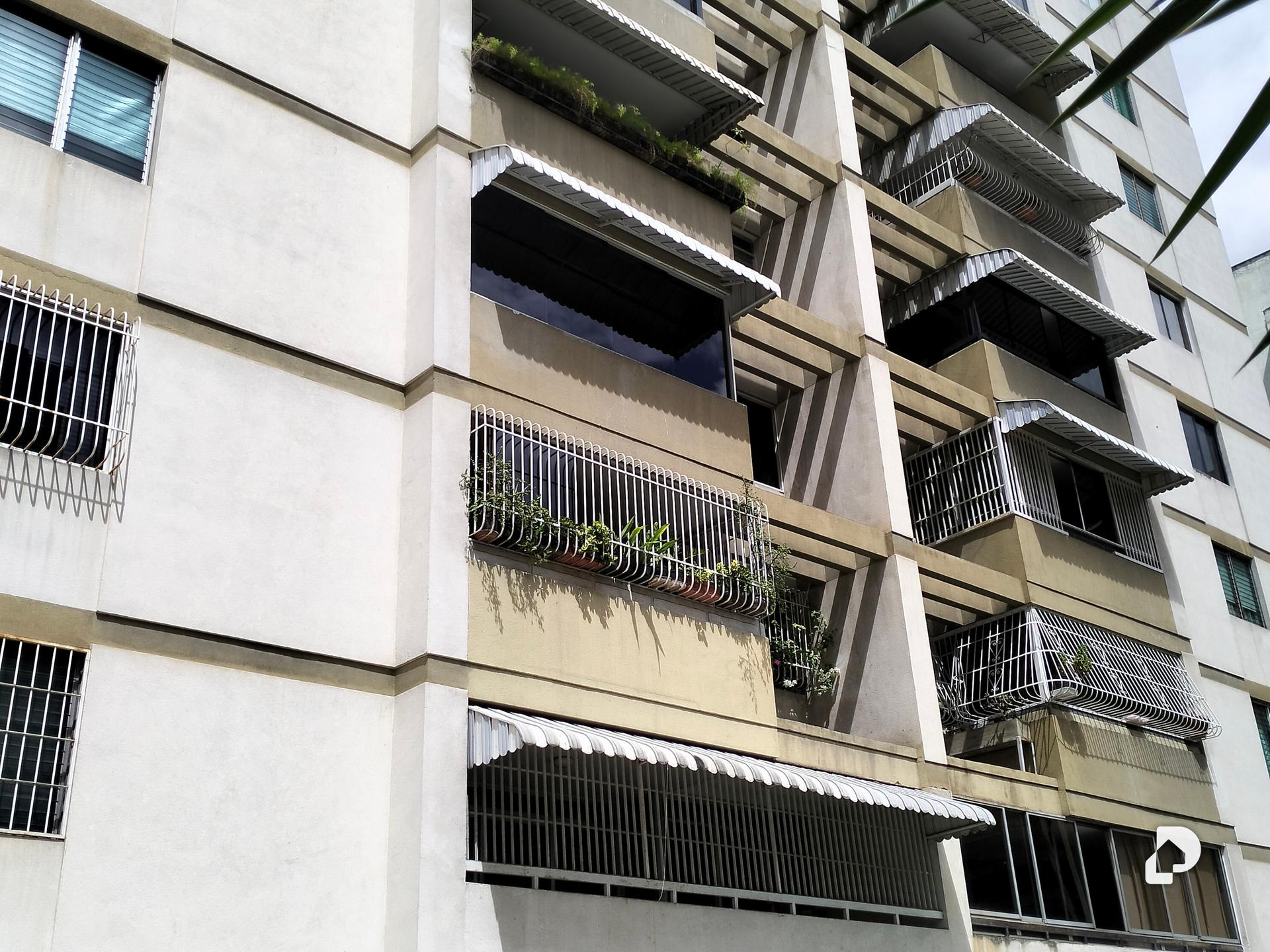 Apartamento en Los Palos Grandes, Caracas – 5