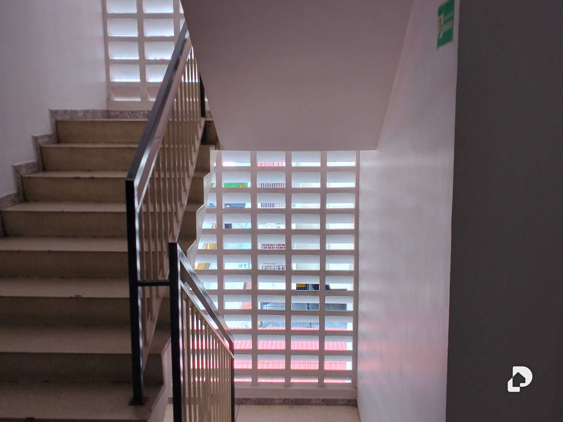 Apartamento en Los Palos Grandes, Caracas – 15
