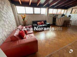 Casa en Alto Prado, Caracas – 17