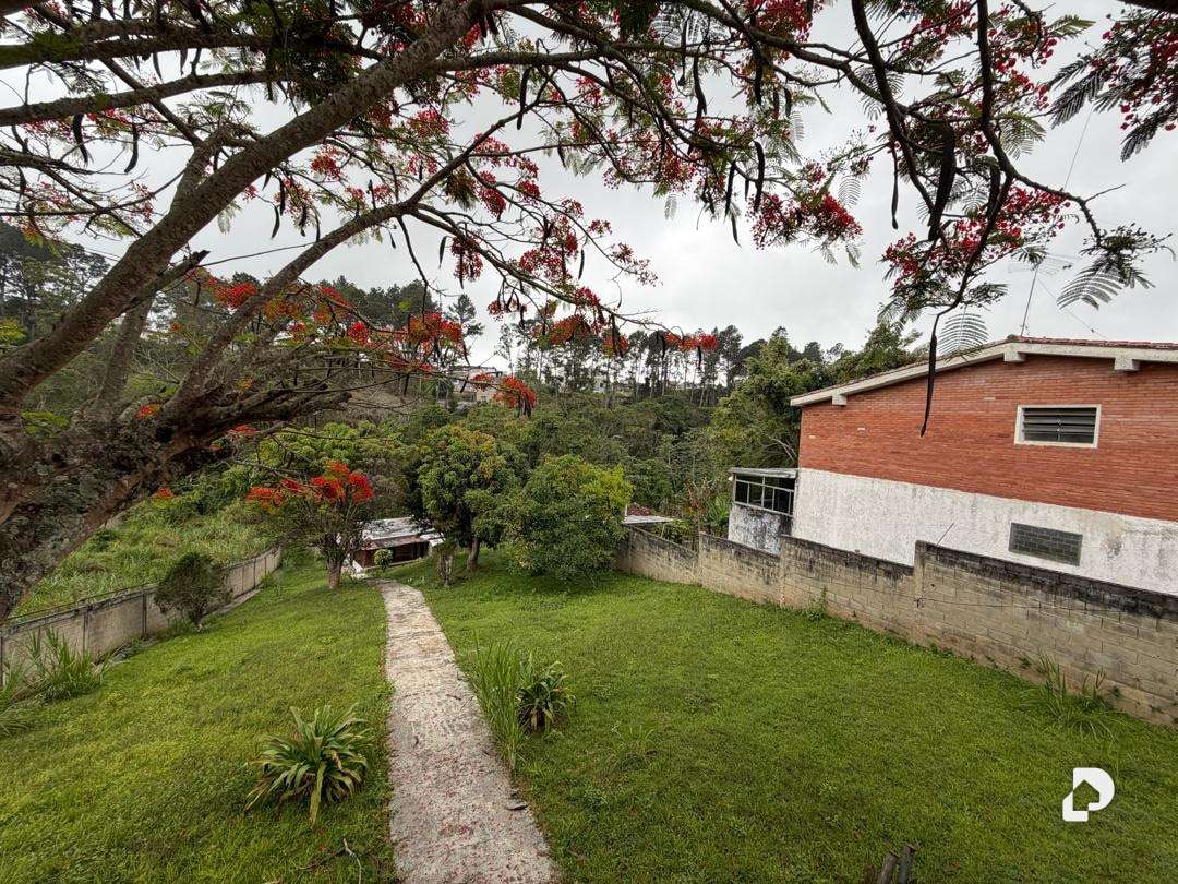 Terreno en Los Teques – 5