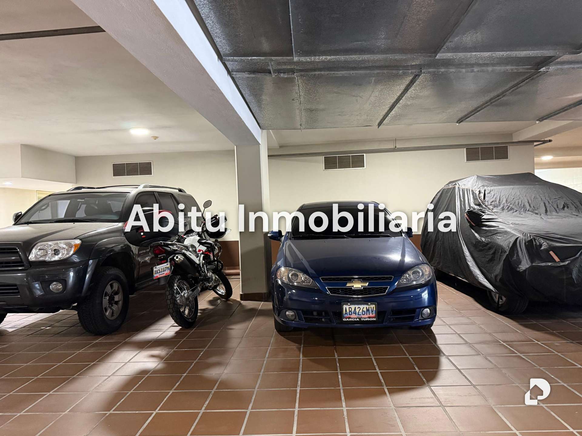 Apartamento en Altamira, Caracas – 22