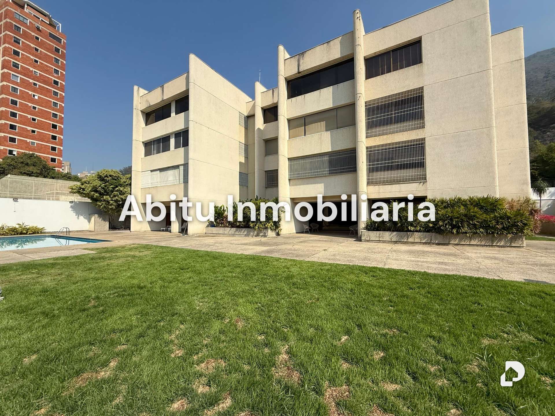Apartamento en Altamira, Caracas – 2