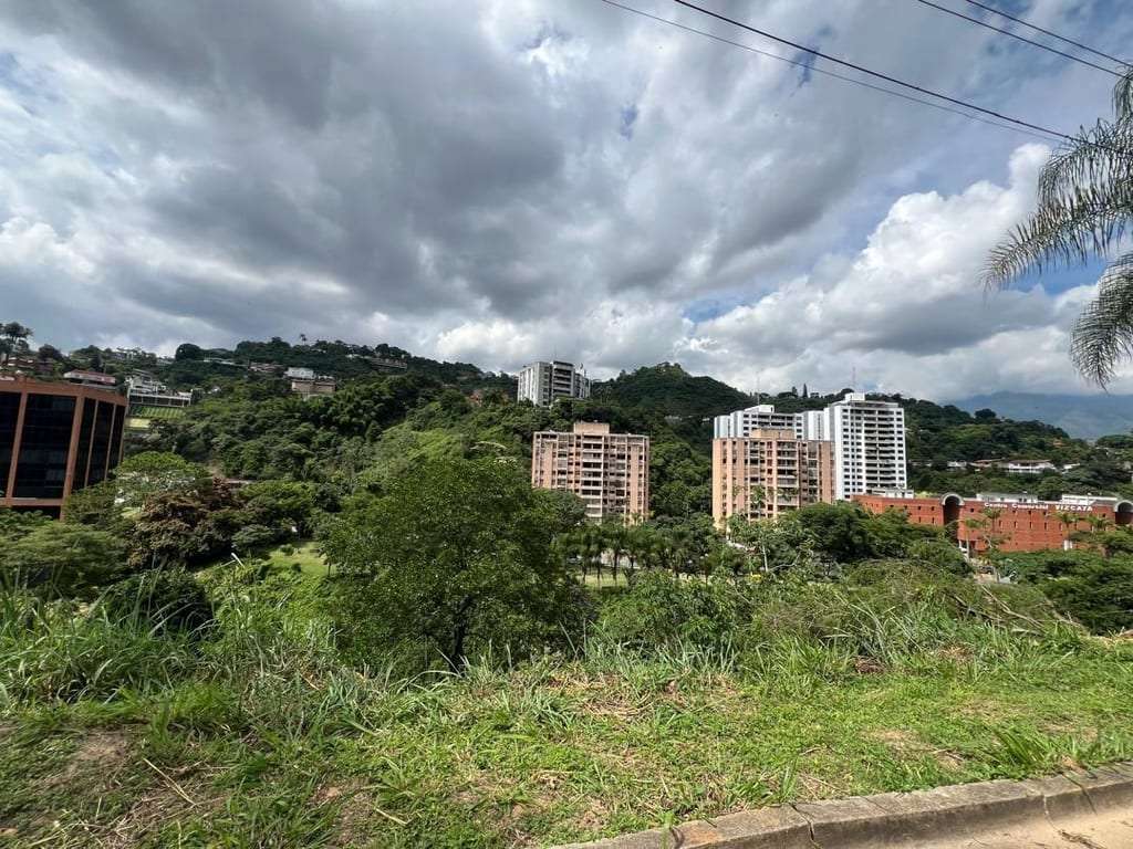 Land in Cerro Verde, Caracas - 1