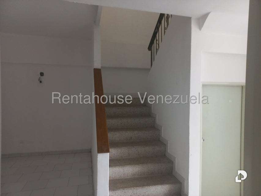 Apartamento en Lomas De La Trinidad, Caracas – 7