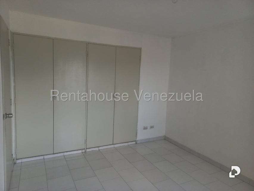 Apartamento en Lomas De La Trinidad, Caracas – 9