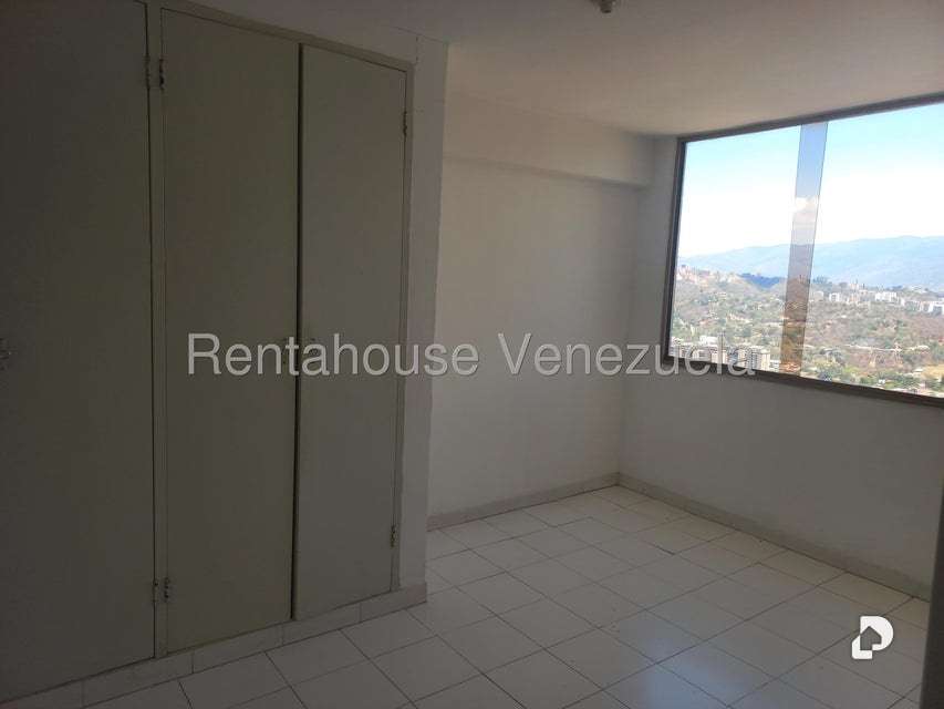 Apartamento en Lomas De La Trinidad, Caracas – 13