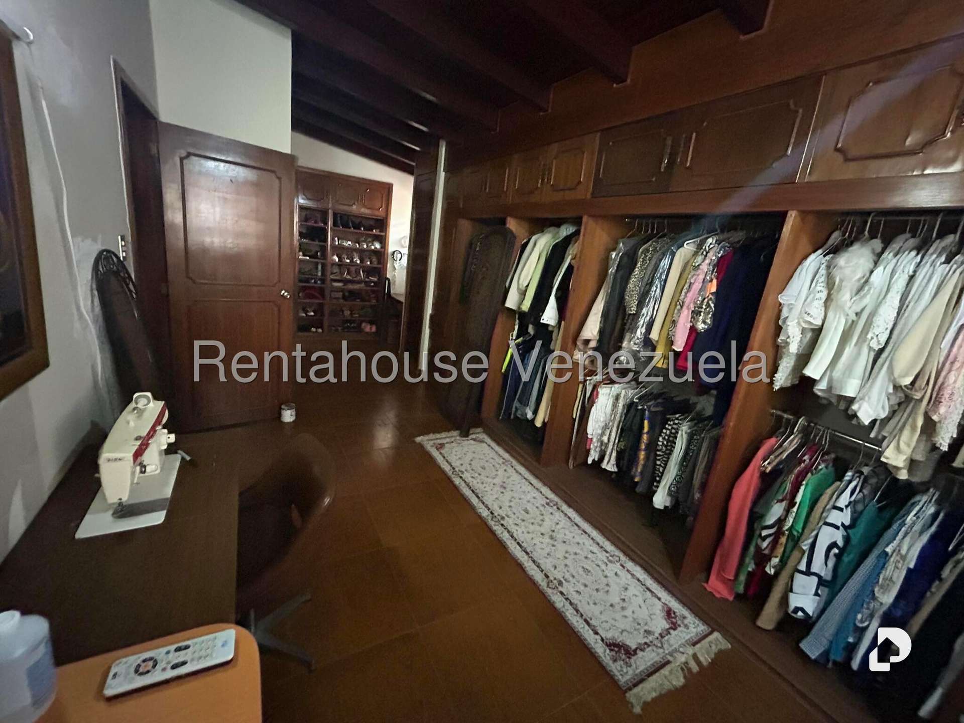 Casa en Los Naranjos (del Cafetal), Caracas – 28