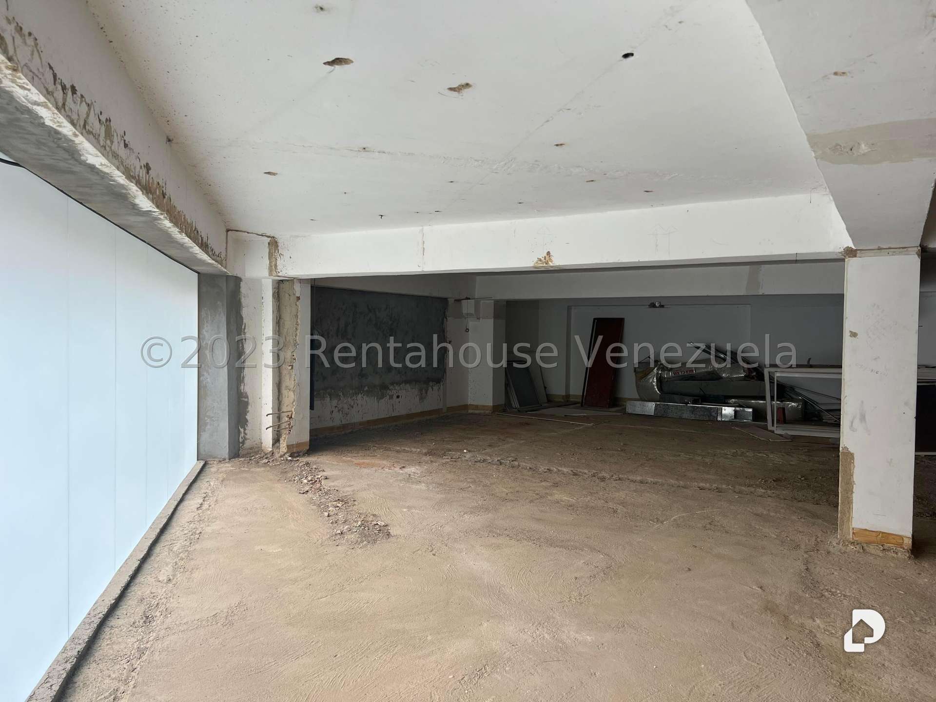 Local comercial en Los Dos Caminos, Caracas – 4