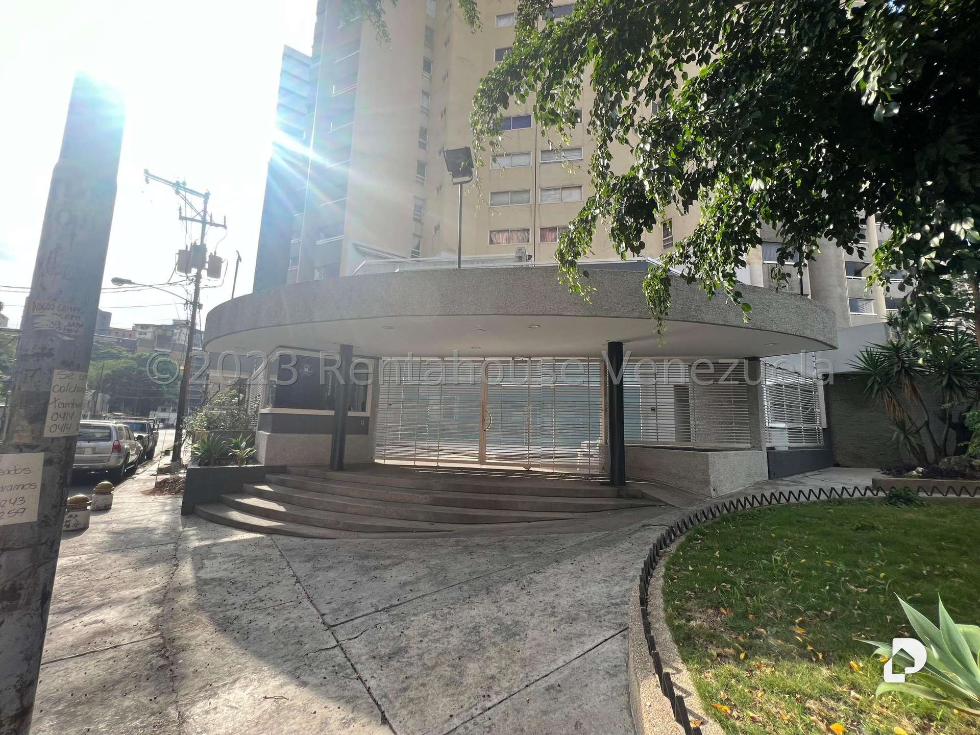 Local comercial en Los Dos Caminos, Caracas – 9
