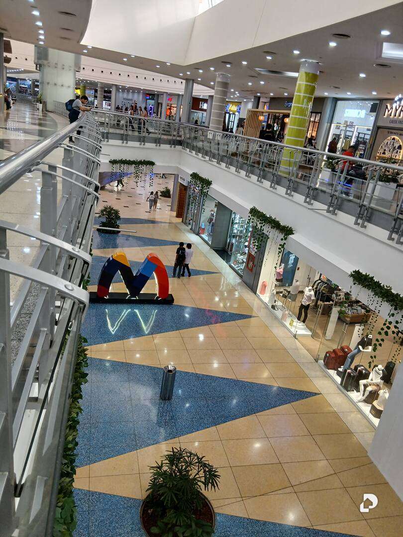 Local comercial en Avenida Goajira, Maracaibo – 13