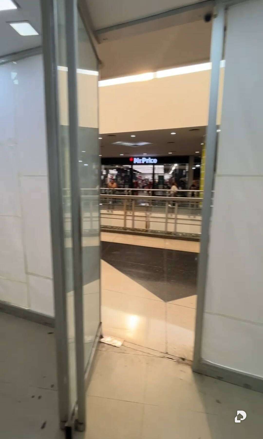 Local comercial en Avenida Goajira, Maracaibo – 1
