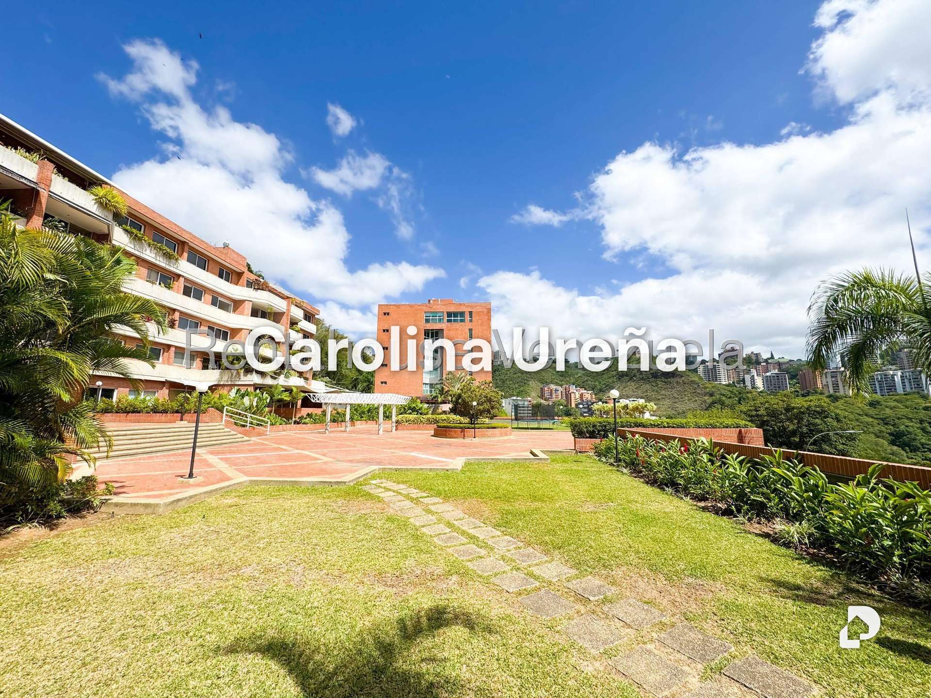 Apartamento en Lomas de La Alameda, Caracas – 3