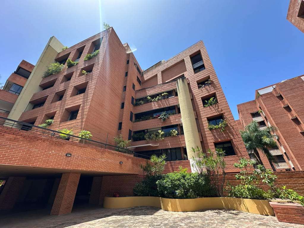 Apartamento en Campo Alegre, Caracas - 1