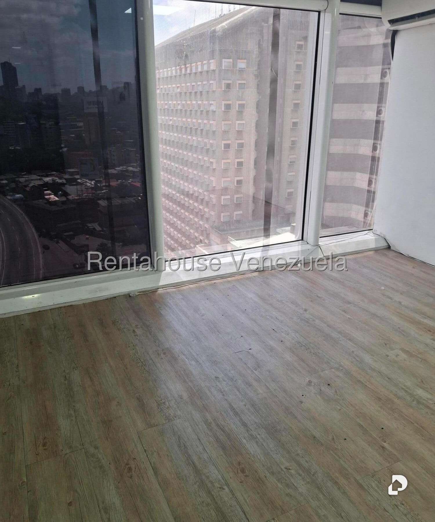 Local comercial en El Recreo, Caracas – 6