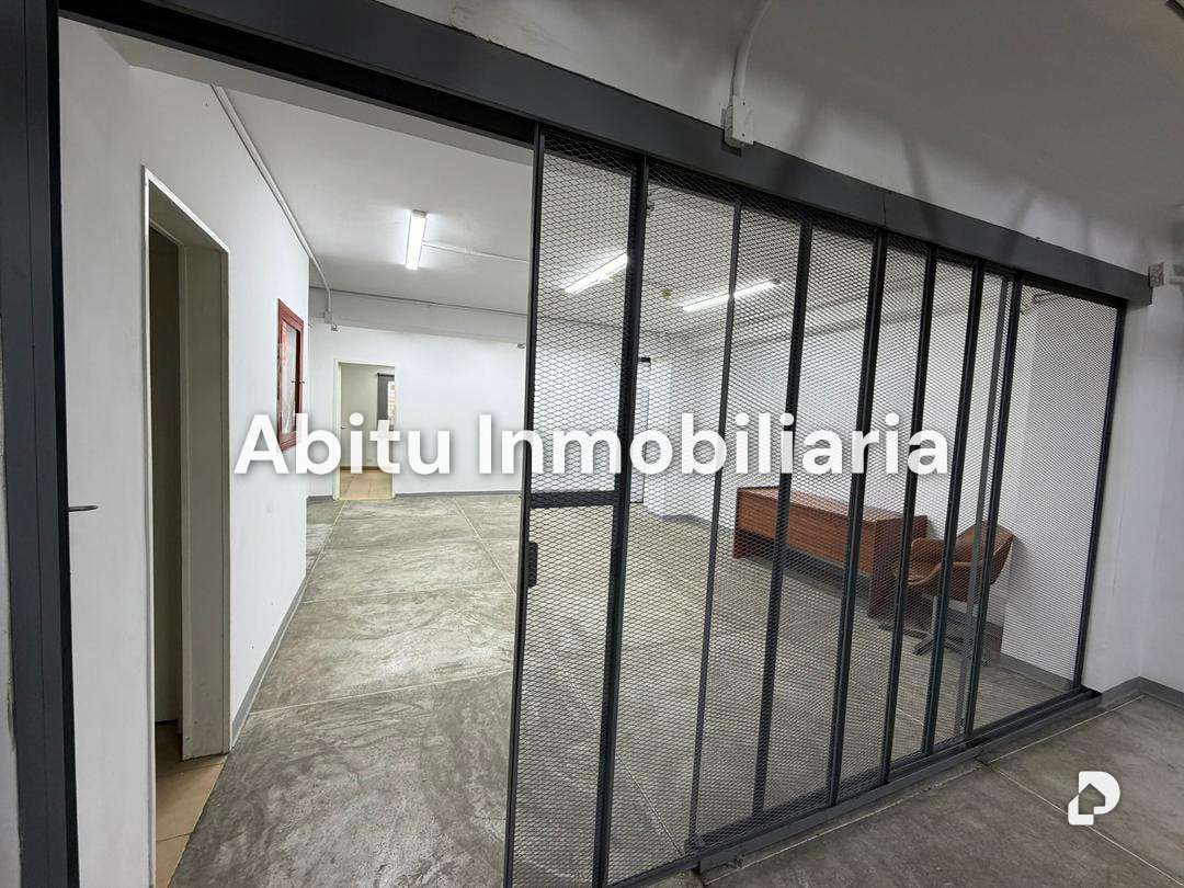 Building in Boleíta Sur, Caracas – 4